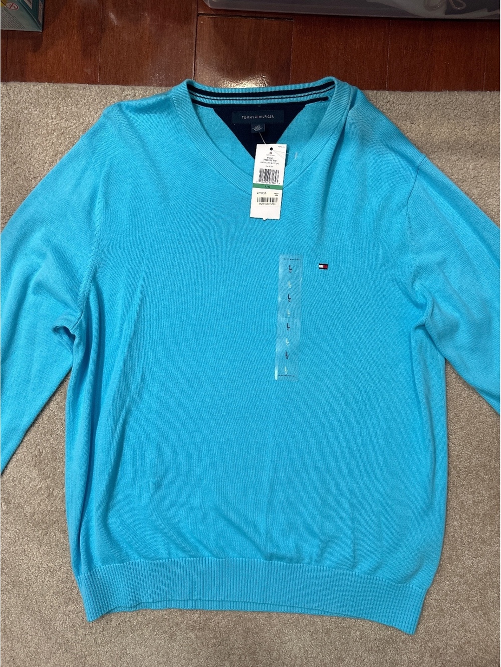 (3)Tommy Hilfiger Men's V-Neck Sweater Light Blue Size Large